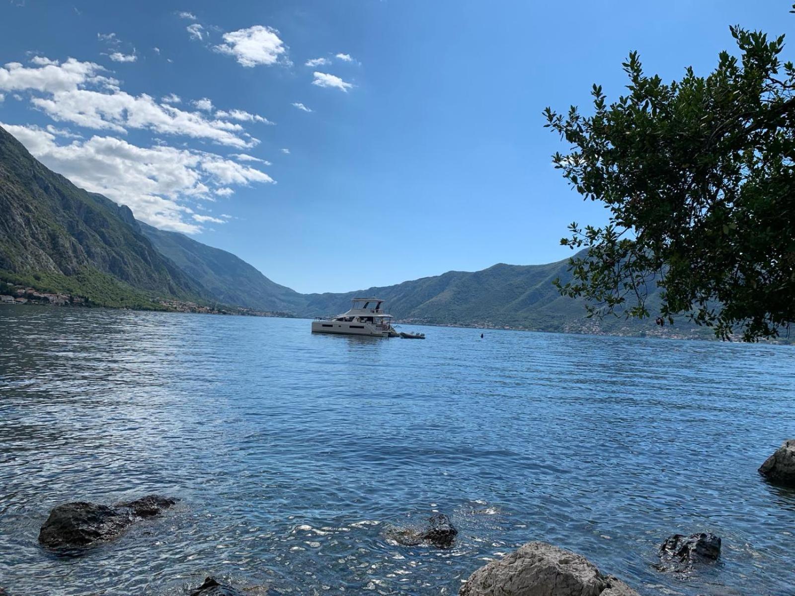 Villa Petrana Kotor Bagian luar foto